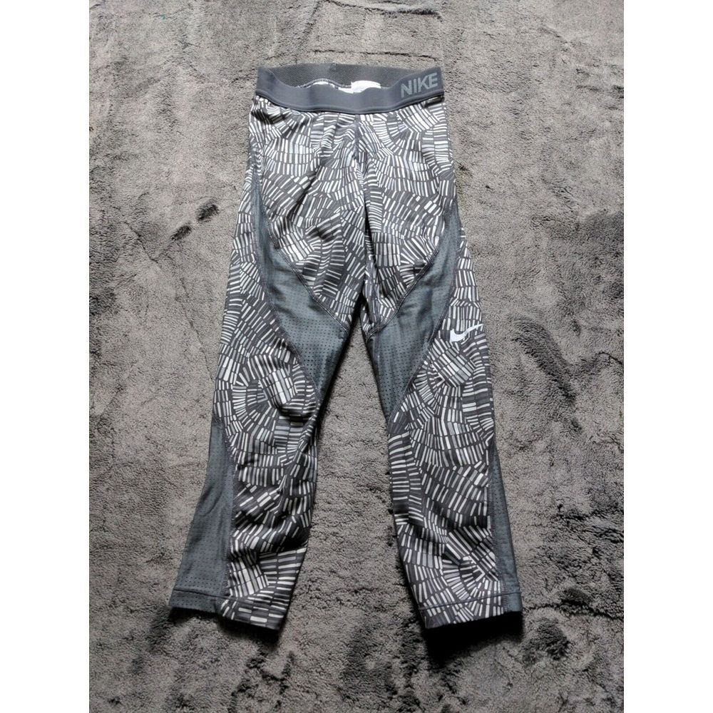 Nike Pro Women's Capri Yoga Pants Size XS Gray